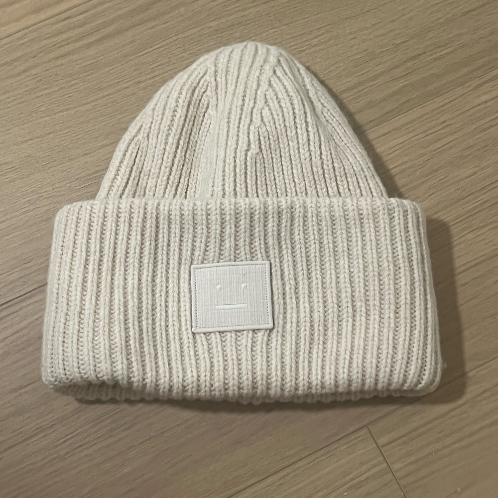 Acne Studio Beanie Beige